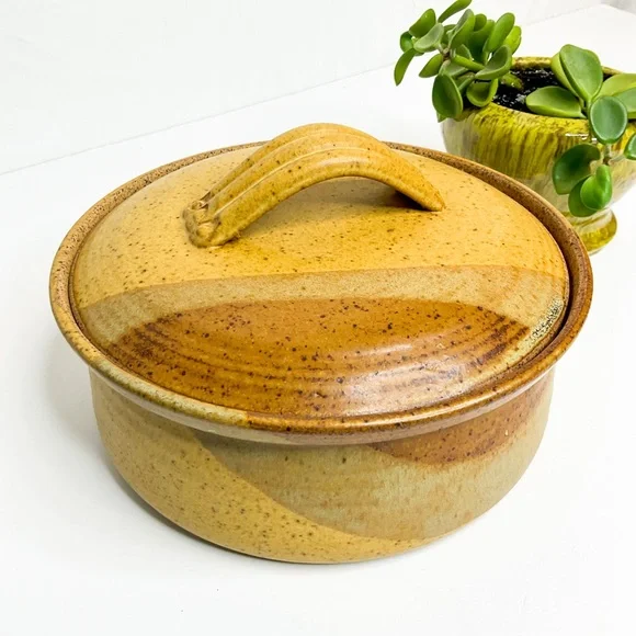 Artisan Stoneware Pottery Covered Dish Lid – Handmade Ceramic Casserole - Picture 3 of 10